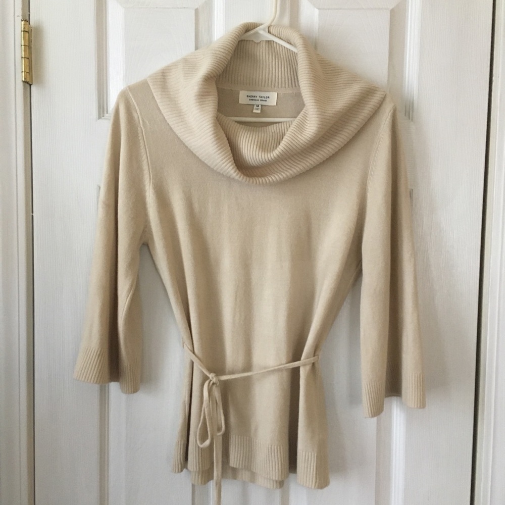 Sherry Taylor cream color 3/4 sleeve cowl neck acrylic sweater Size M